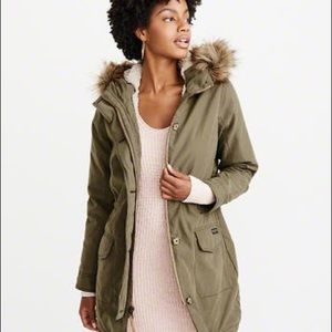 Abercrombie and Fitch SHERPA MILITARY PARKA